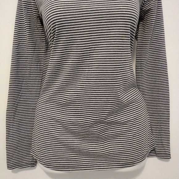 Old Navy - Striped Long Sleeves Tee - Picture 3 of 12